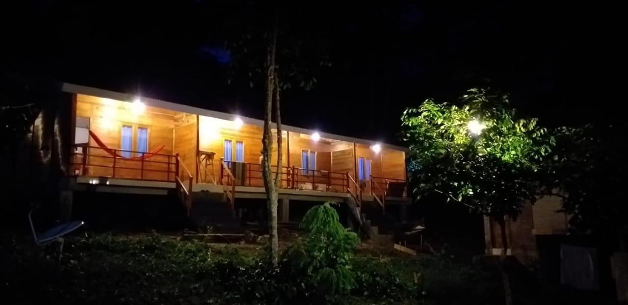 Olala Bungalows And Restaurant Sabang Kültér fotó